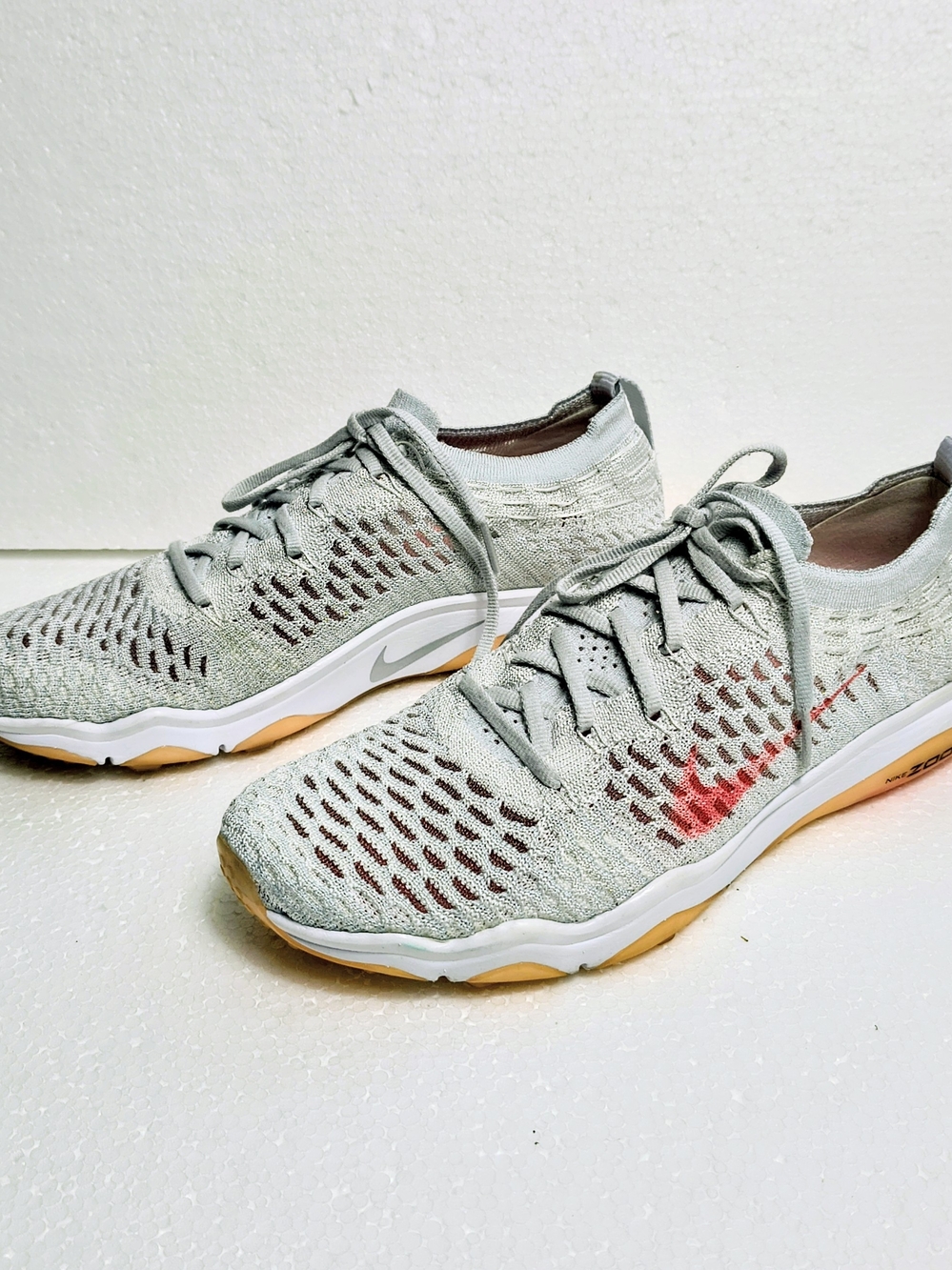 Nike Air Zoom Fearless Flyknit Women's 8.5 White Racer Pink Running 850426-101